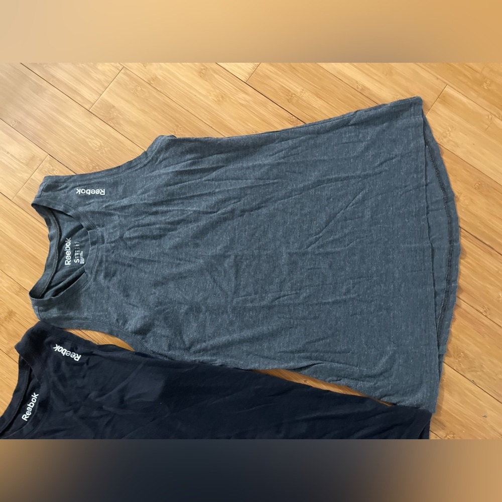 Bundle Reebok tank tops - Picture 6 of 11